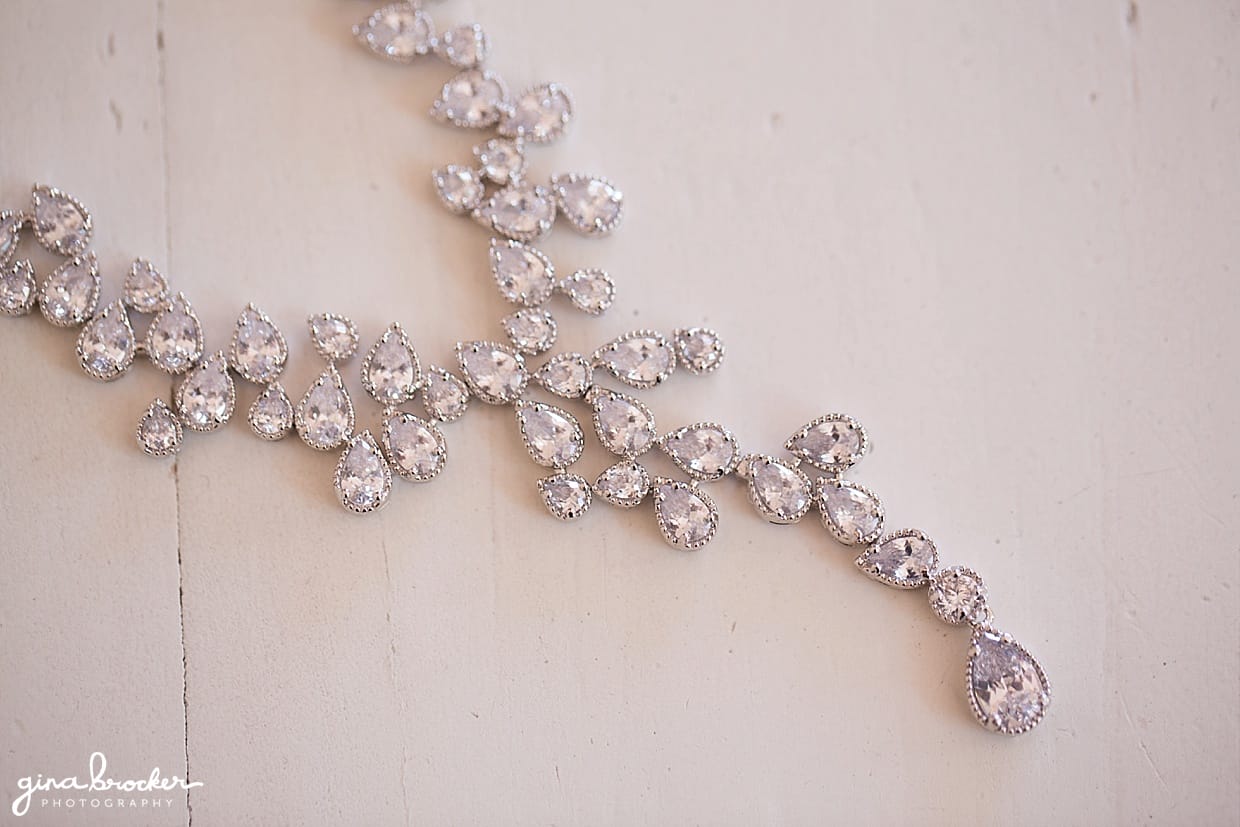 A beautiful silver and diamond necklace for a classic wedding